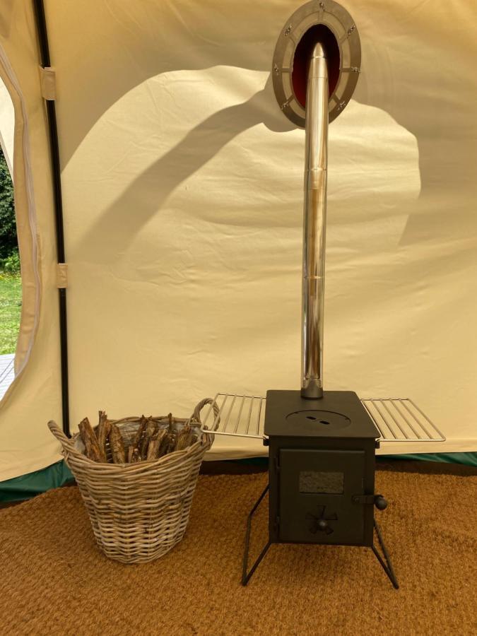 Fonclaire Holidays Glamping 'Luxury Camping' Blond Eksteriør billede