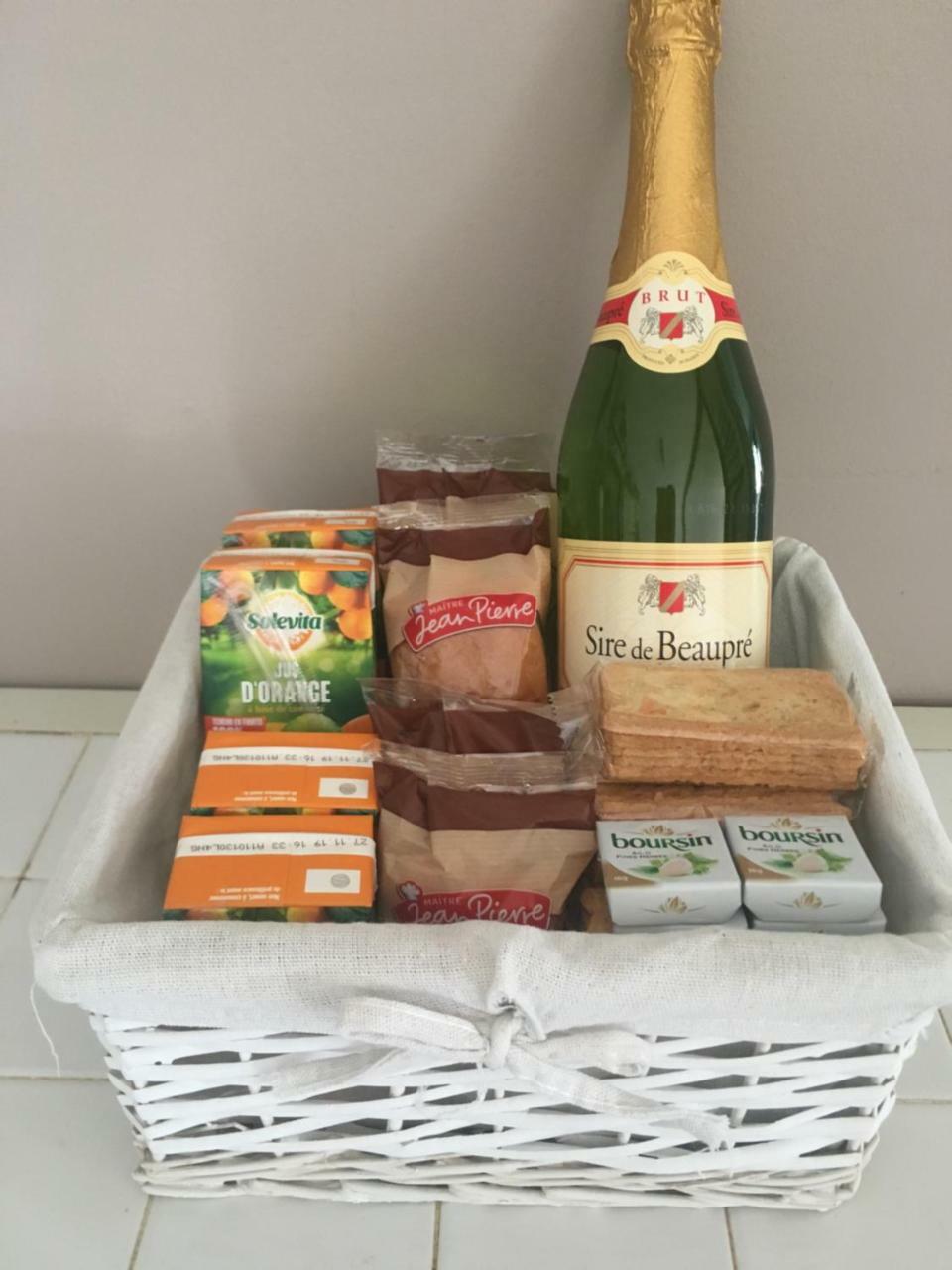 Fonclaire Holidays Glamping 'Luxury Camping' Blond Eksteriør billede
